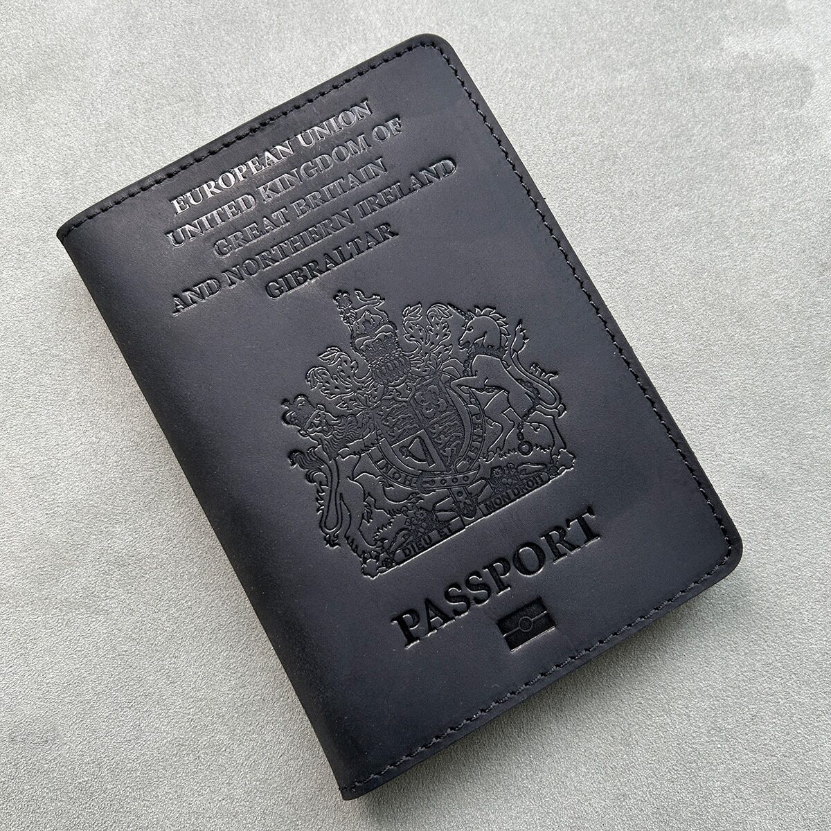 Genuine Leather UK Passport Cover British Travel Cover on The Passport