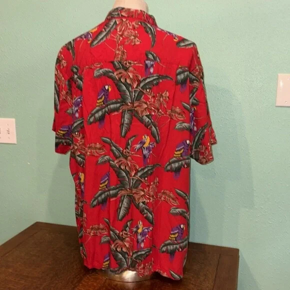 Paradise Found Vintage Men's Hawaiian Shirt Tropical Parrots Floral Red 2XL