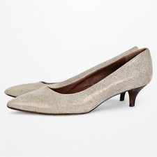 Donald J Pliner Suede Kitten Heel Low Pumps US 6.5 Ivory Metallic Pointed Toe