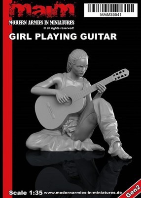 Girl playing Guitar / 1:35