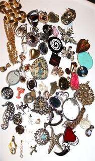 Lot#288 Huge vintage to now mixed lot of charms pendants jewlery findings
