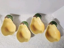 Poppytrail Set Of 4 Pear Serving Dishes Made In California