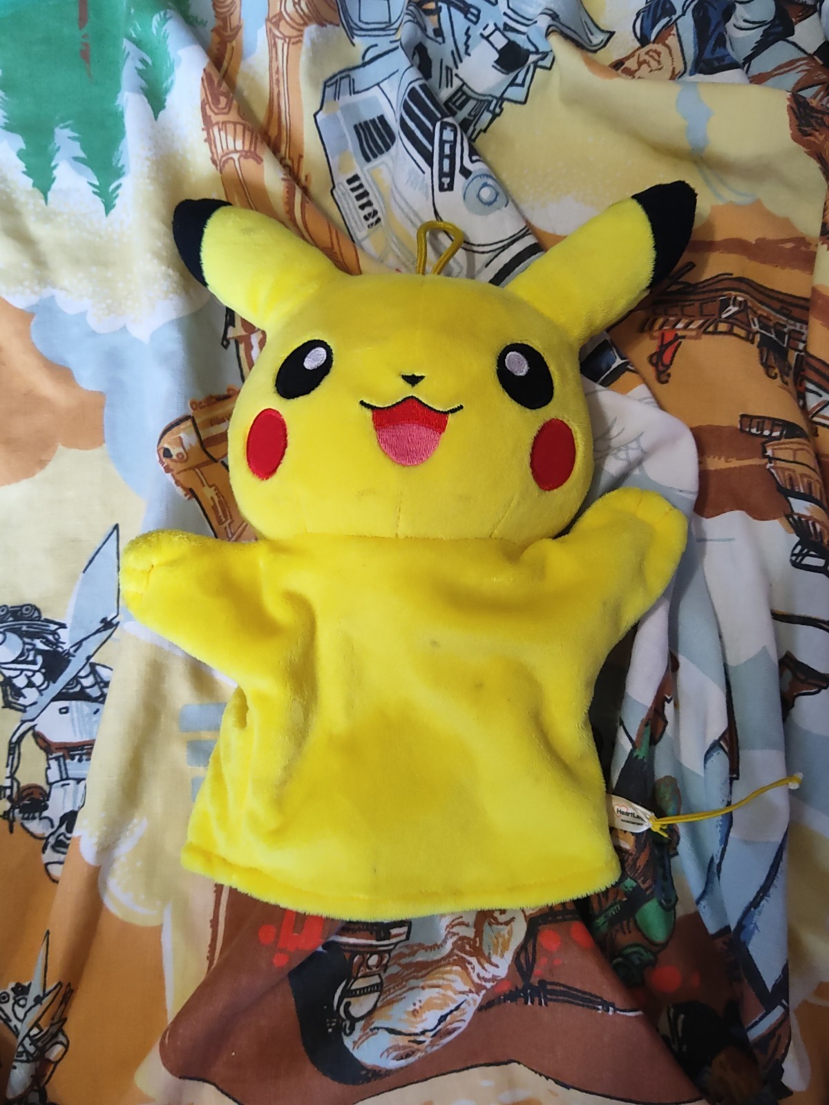 Pikachu Heartland Hand Puppet Plush Nintendo Rare Pokemon Toy