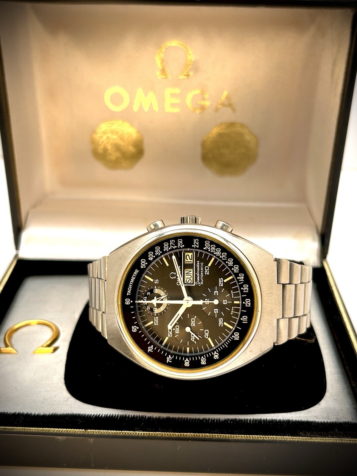 Omega Speedmaster ST176.0012 -1975- all original £2395 on collection