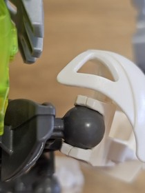 LEGO BIONICLE: Takanuva (7135)--100% Complete with Manual!