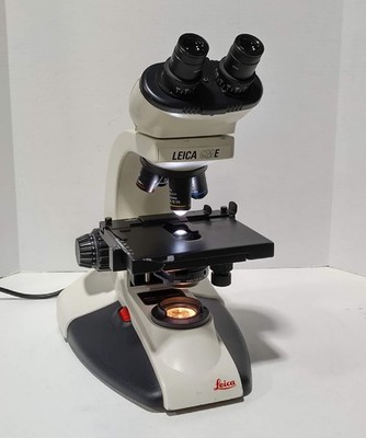 Leica CME Binocular Compound Microscope with 100x Oil 40x 10x 4x Objectives