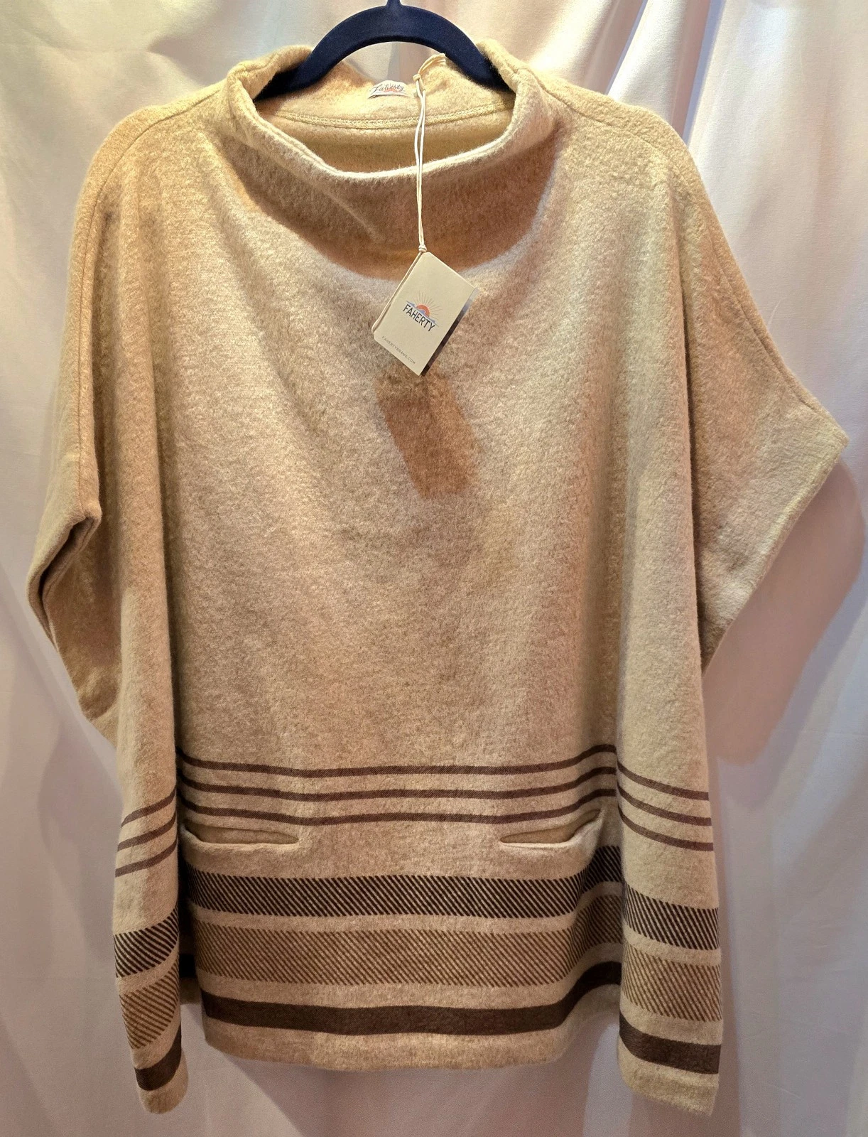 Faherty Park City Poncho In Sundance Serape NWT Size M/L