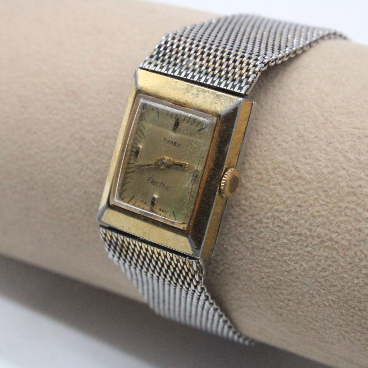 Vintage TIMEX Electric Watch Womens Silver Tone Stainless 