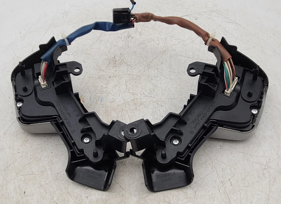 Toyota Camry 2012-2017 volante audio medios controles de llamadas telefónicas bisel OEM Foto 2 de 4