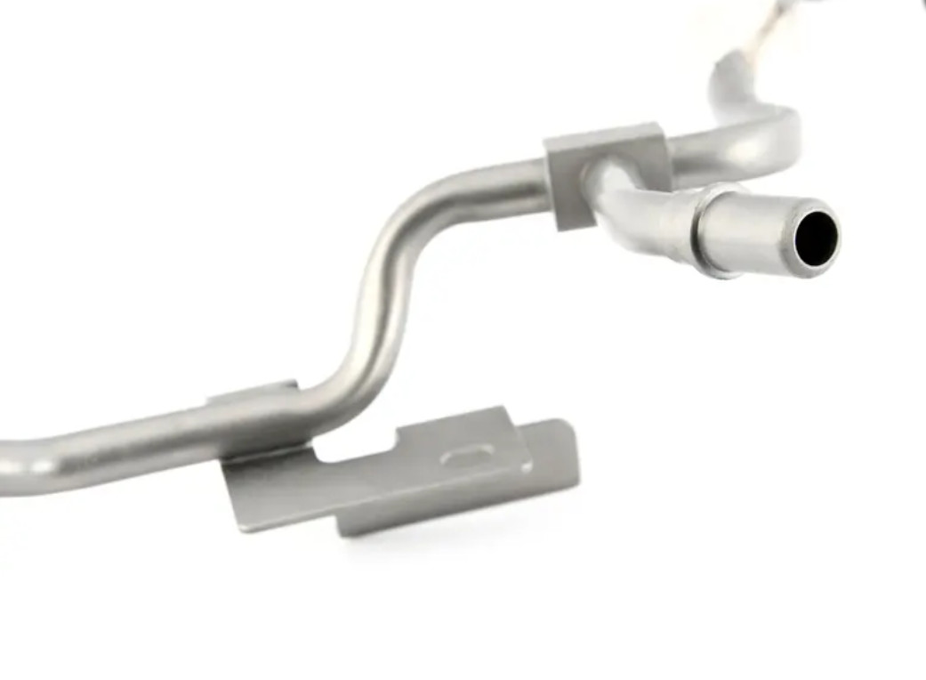 NEW BMW 5 E60 POWER STEERING RETURN HOSE 32416774465 6774465 06-09 