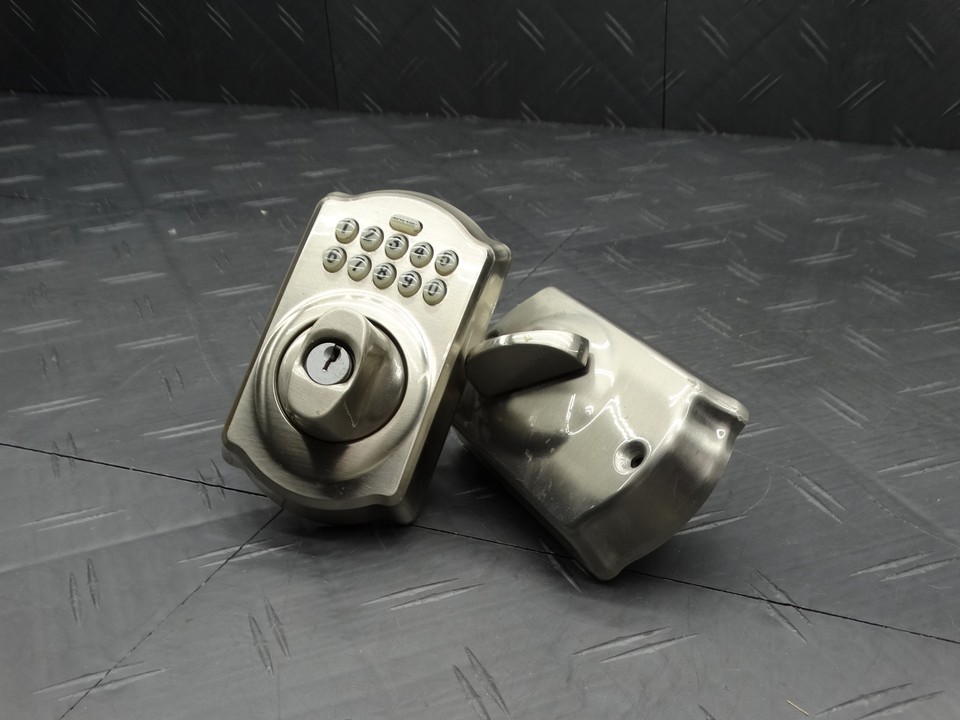 Schlage Camelot Satin Nickel Electronic Keypad Deadbolt Lock BE365