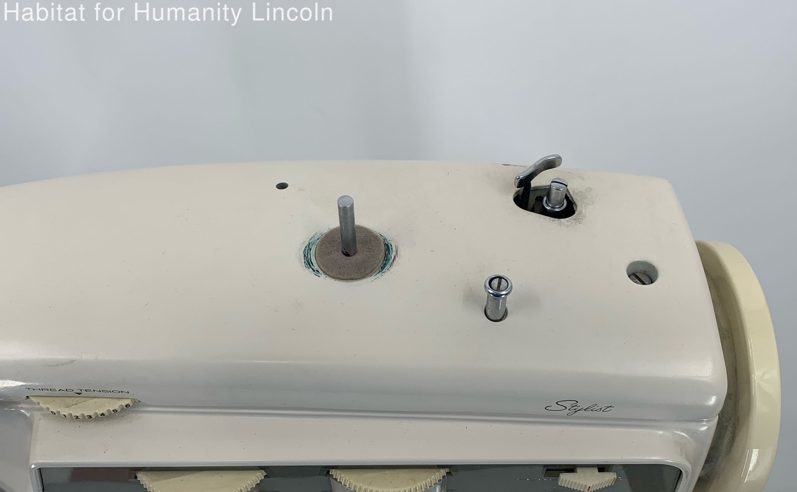 Vintage Singer Stylist Zig Zag Model 774 Sewing Machine With Rolling