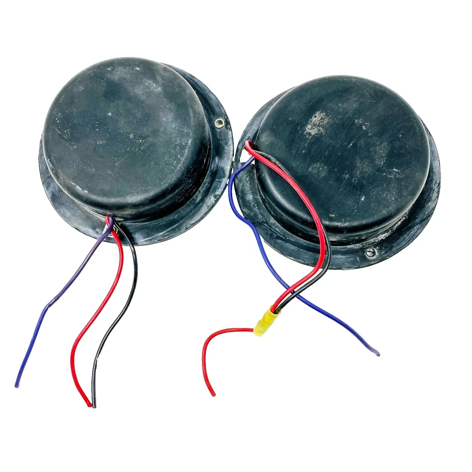 Vintage Signal Stat 9029 Red Truck Tail Light 4520 Series Made in USA, 2 Pcs - Image 3 of 4