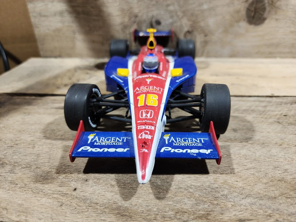 2005 Danica Patrick Greenlight Indycar Series Garage Targent Honda INDY 1/18 - Image 3 of 4