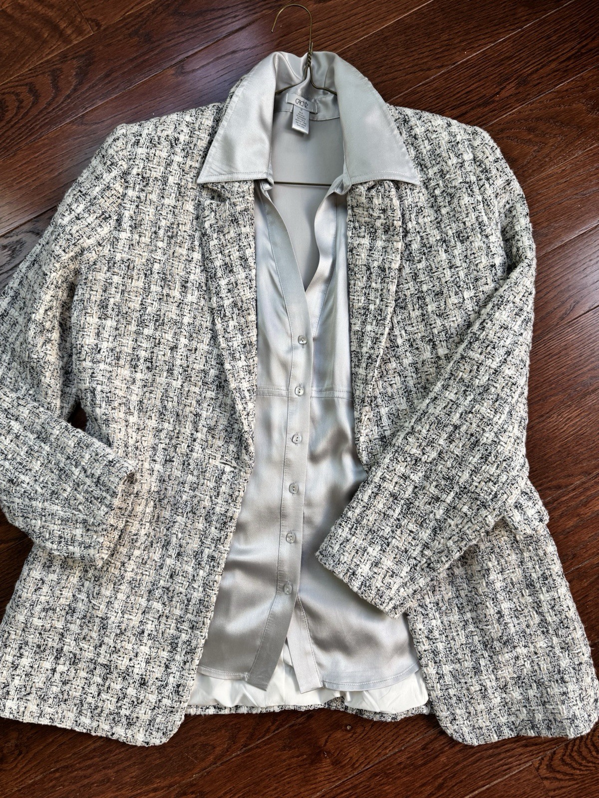 Boucle Blazer by Rachel&Zoe Size 6 Silver/White/Beige Great Condition Lined