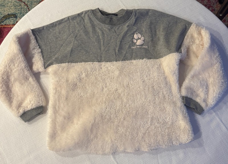 Great Wolf Lodge Girls Sherpa Pullover Large Gray White "The Snuggle Is Real"