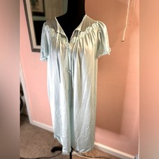 Vintage Lorraine 1970s Baby Blue Nylon Lace Button Gown M Medium Flare Sleeve