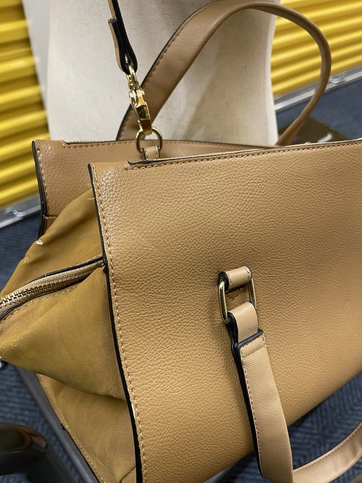 Bolso de Mano para Mujer River Island Marrón Tostado con Correa para el Hombro Cremallera Cuero Sintético Foto 2 de 4