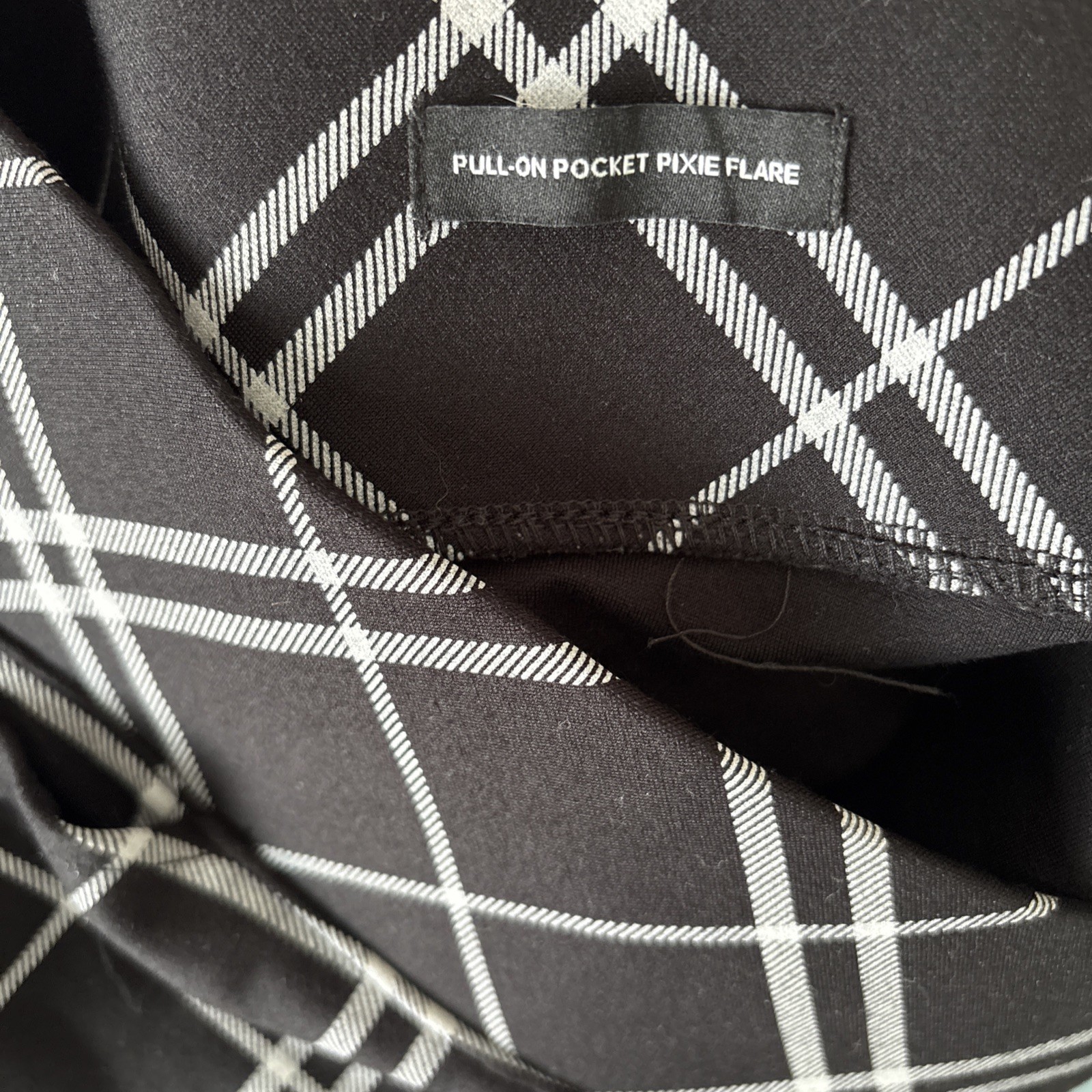 Torrid Studio Pull-On Pocket Pixie Wide Leg Pants… - image 12