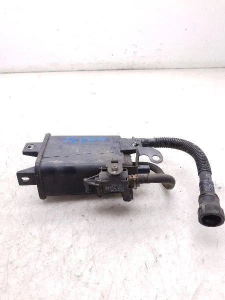 Toyota Prius 2007 1,5 L 4 cilindros montaje de bote de vapor de combustible Foto 2 de 4