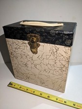 VINTAGE 45 RECORD CARRY CASE HOLDER BOX METAL HARDWARE PLASTIC HANDLE RETRO 60'S