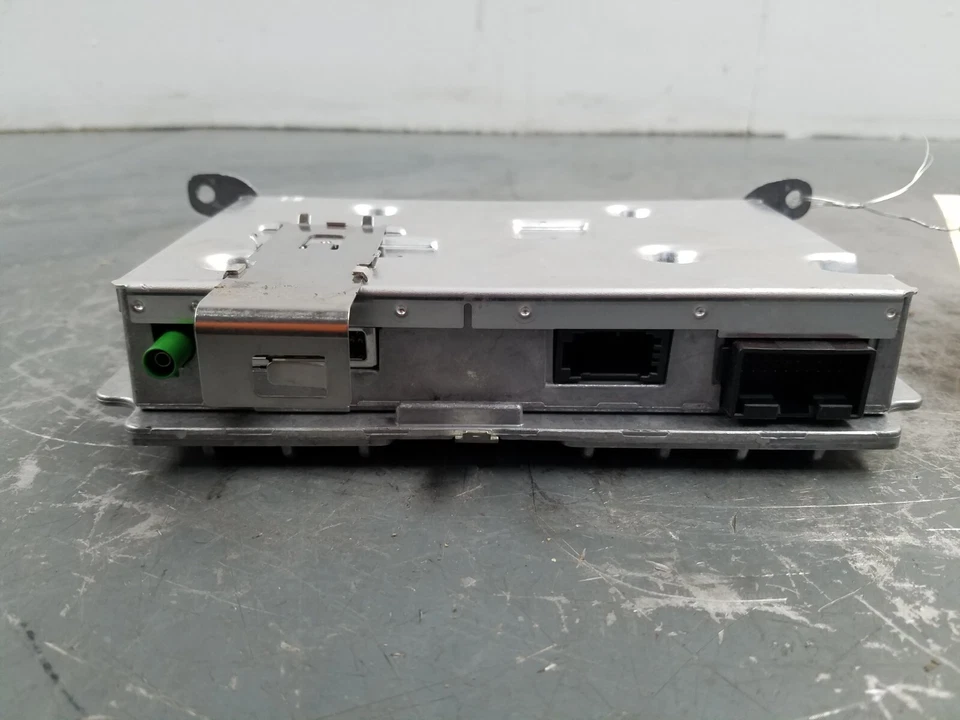 Amplificador de radio Audi S5 #06388 E5 Foto 2 de 4