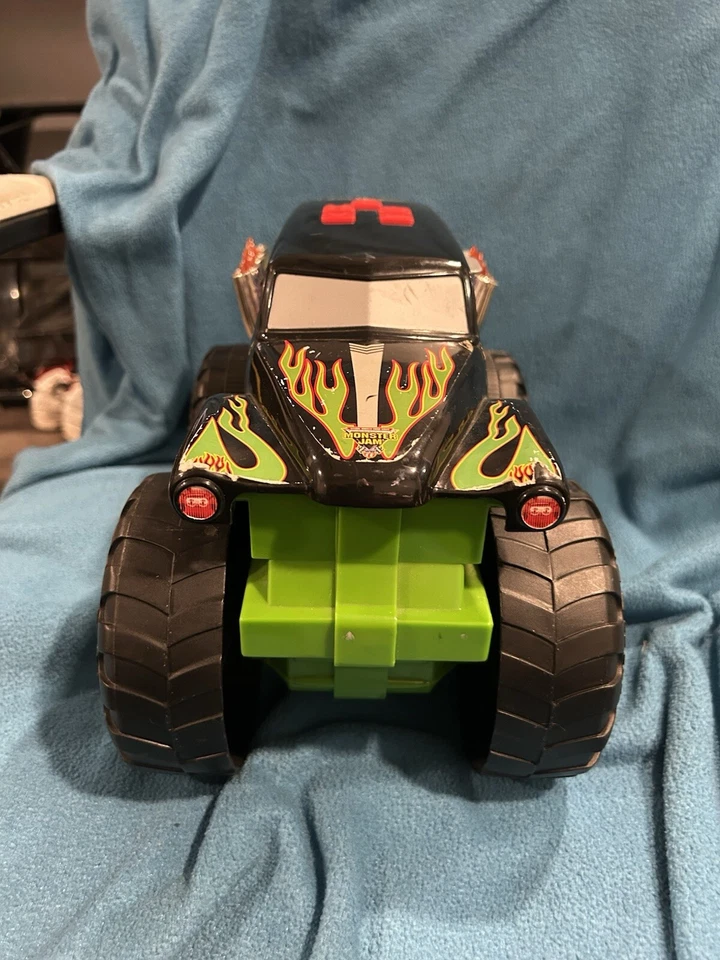 Hot Wheel 7" x11" Grave Digger Talks, Light Up, And Moves - Image 2 of 4