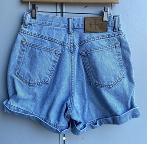 short jeans cintura alta anos 90