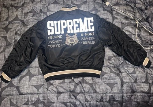 Supreme MA-1 Bomber Jacket Black Nylon Full Zip Lined Logo Men's Size M - product listing photo