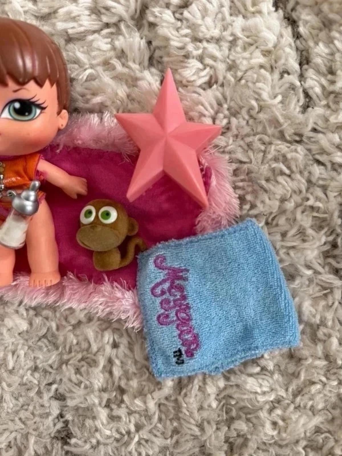 Vintage 2004 MGA Bratz Babyz collectible Meygan doll image 2