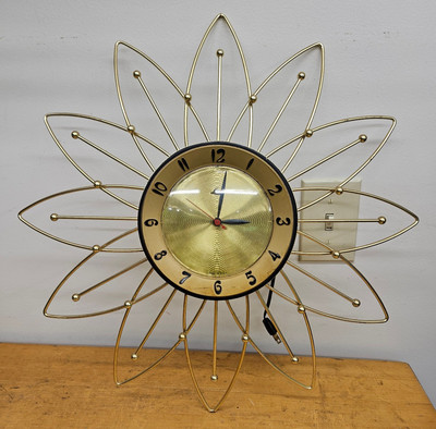 Vintage Gold Brass Lux Atomic Flower Clock MCM Mid Century