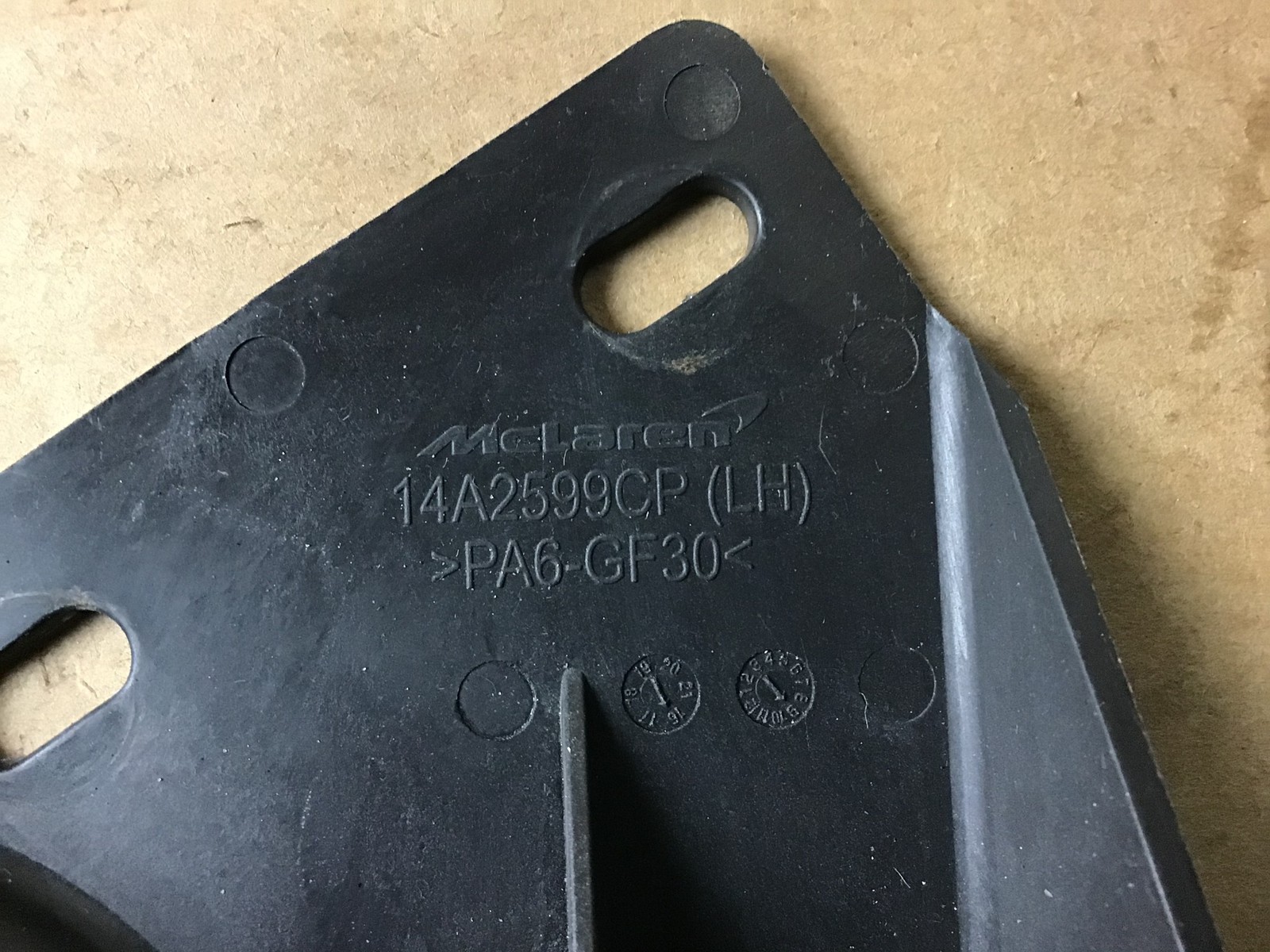 McLaren 720S 720 2018 Left Mount Bracket Support 17 18 19 20 ;