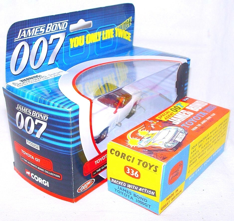 Corgi Toys 007 TOYOTA 2000 GT + JAMES BOND & AKI Figure +