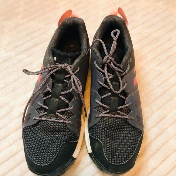 Adidas Kanadia 8 TR Running Shoe Black/Pink Women’s sneakers size 10 - Image 3 of 4