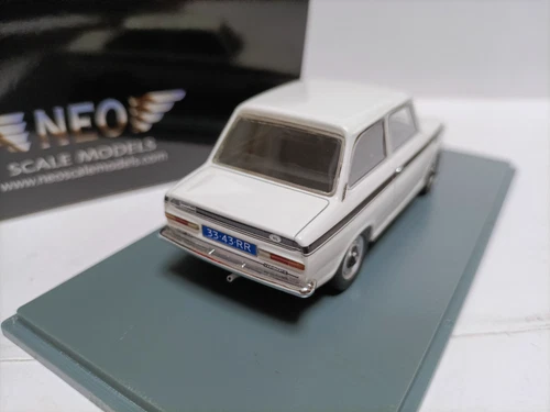 Neo 1 43 Dutch Duff simulation two-door car model DAF 55 Marathon 1971 white - Picture 4 of 6
