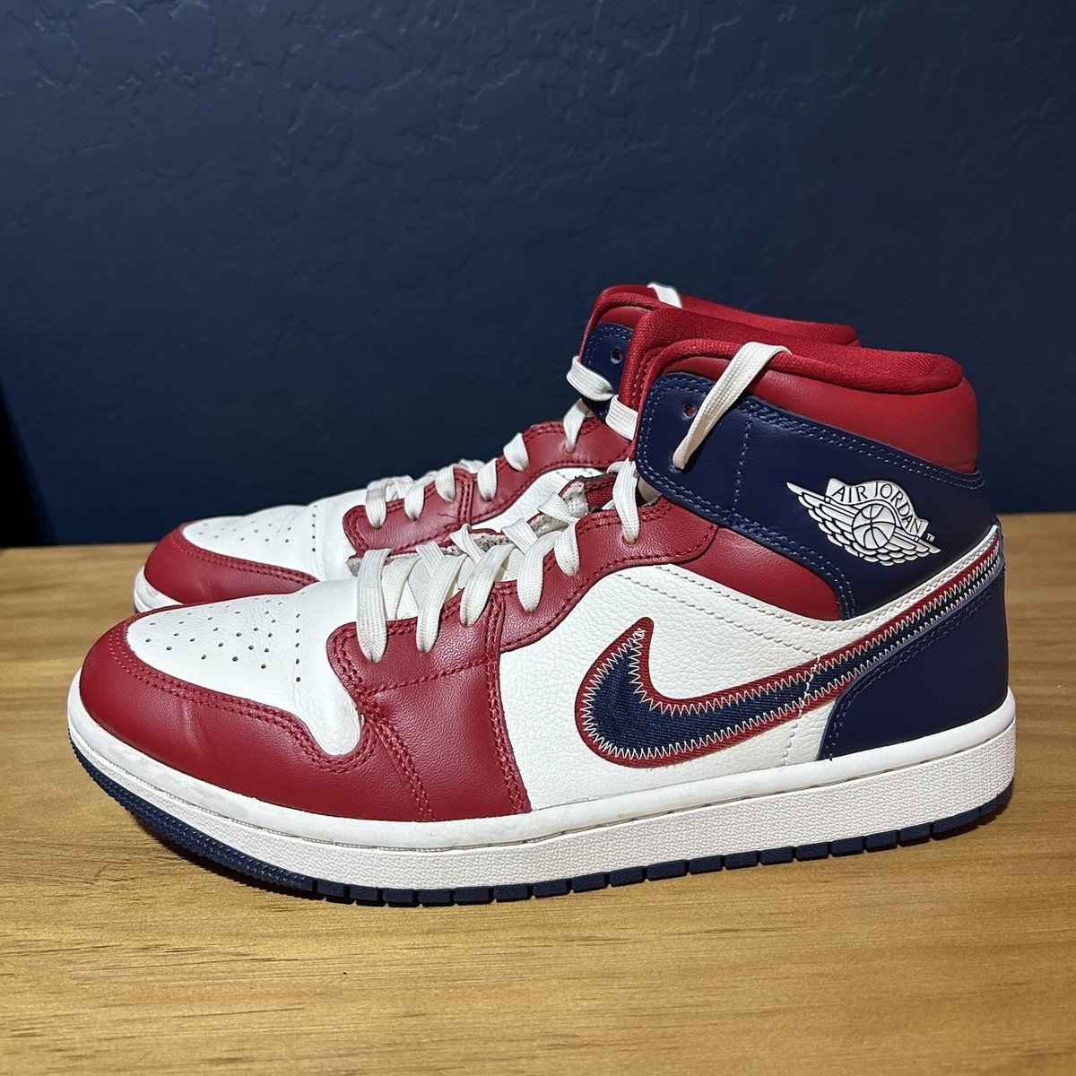 Nike Air Jordan 1 Mid SE Gym Red/Sail/Light Iron Ore