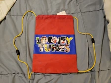 Six flags 2015 Looney Tunes Red Cinch Bag 13"x9" NWT!