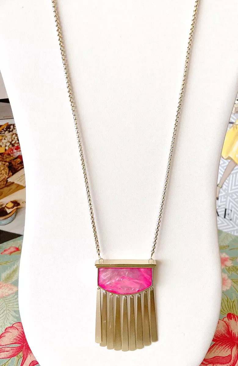 Kendra Scott Ellen Fringe Pendant Necklace Pink Mother of Pearl Goldtone 110