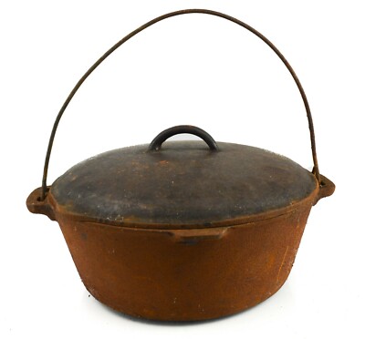 Antique Cast Iron Dutch Oven CAST IRON DUTCH OVEN Vintage Unmarked