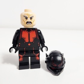 Lego Hank Pym Minifigure Marvel Super Heroes Ant-Man 76039 sh0202