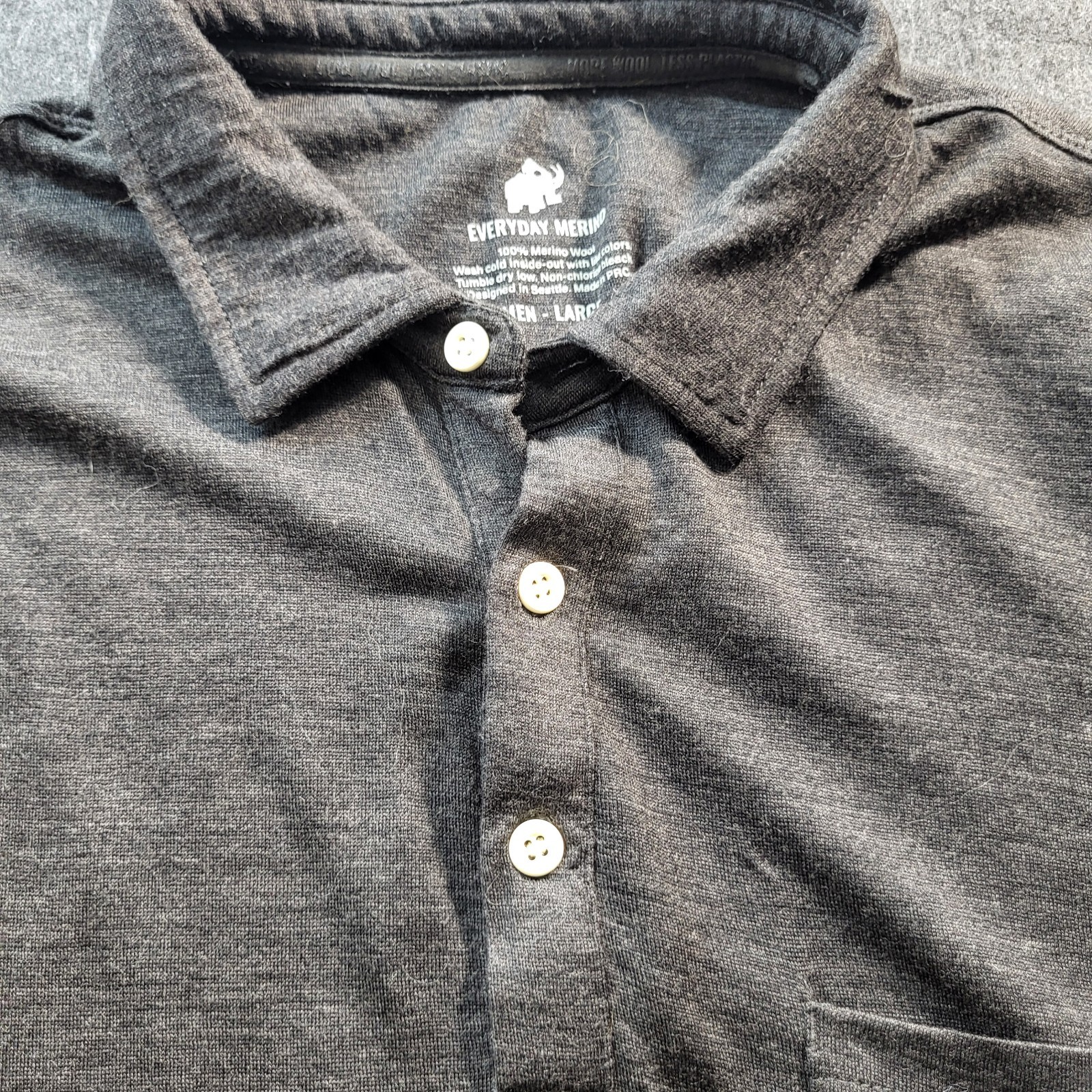 Woolly Shirt Men's L Charcoal Gray Button Up Short Sleeve 100% Merino Wool 