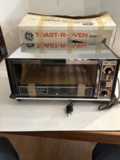 Vintage New Old Stock GE Toast-r-oven Toaster Over TR800 Original Box