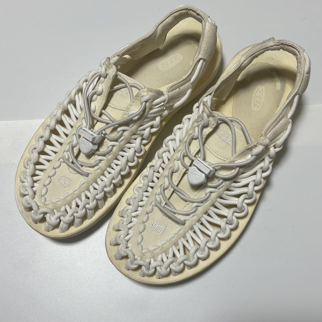 Sandali donna KEEN UNEEK 7 5 US 24 5 cm bianchi usati comodi