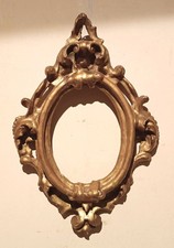 Cadre ovale ancien doré et sculpté de style Louis XIV - Toscane, XVIIe siècle