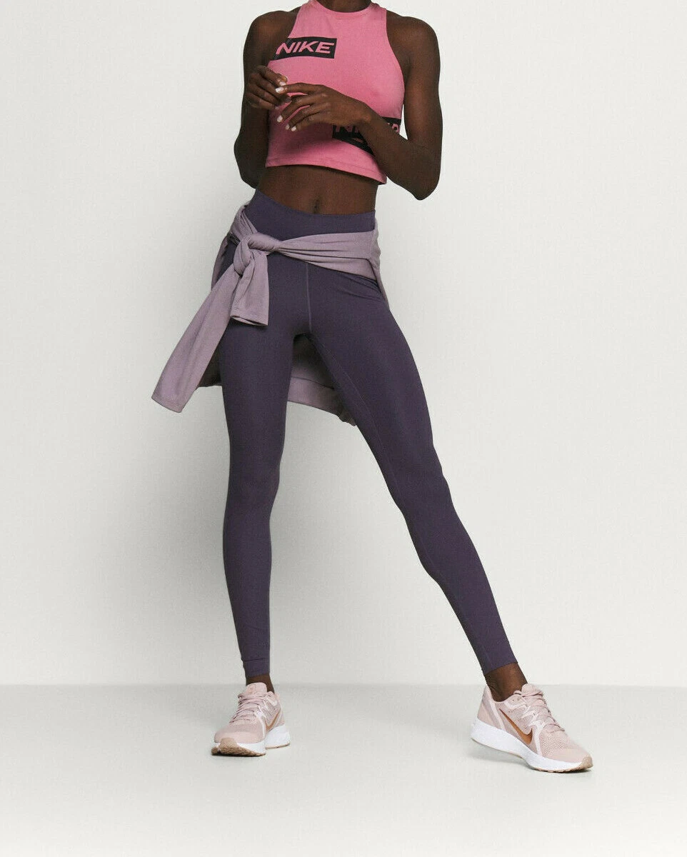 Legging court cheap femme nike