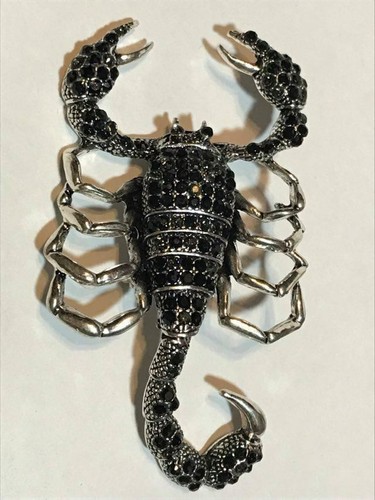 Vintage Style Large Crystal Scorpion Brooch Pin Antique Silver Tone Jewellery - Picture 5 of 9