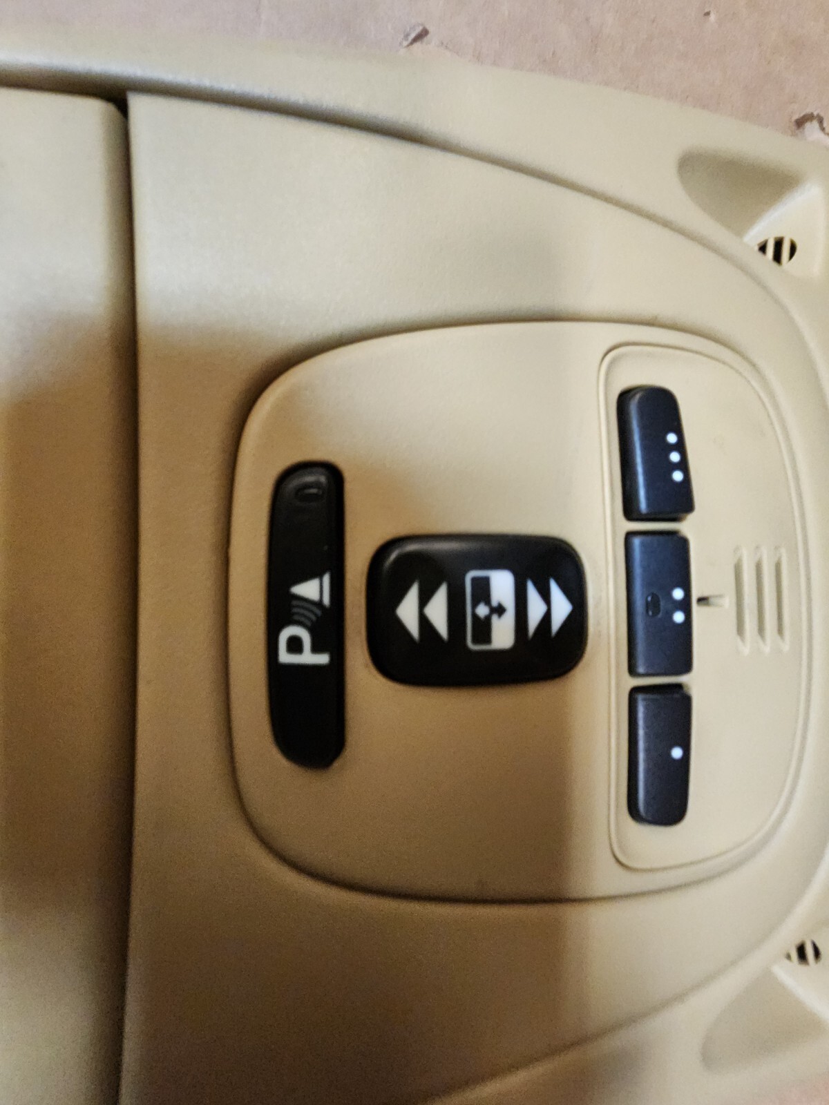 Picture 4 of 5