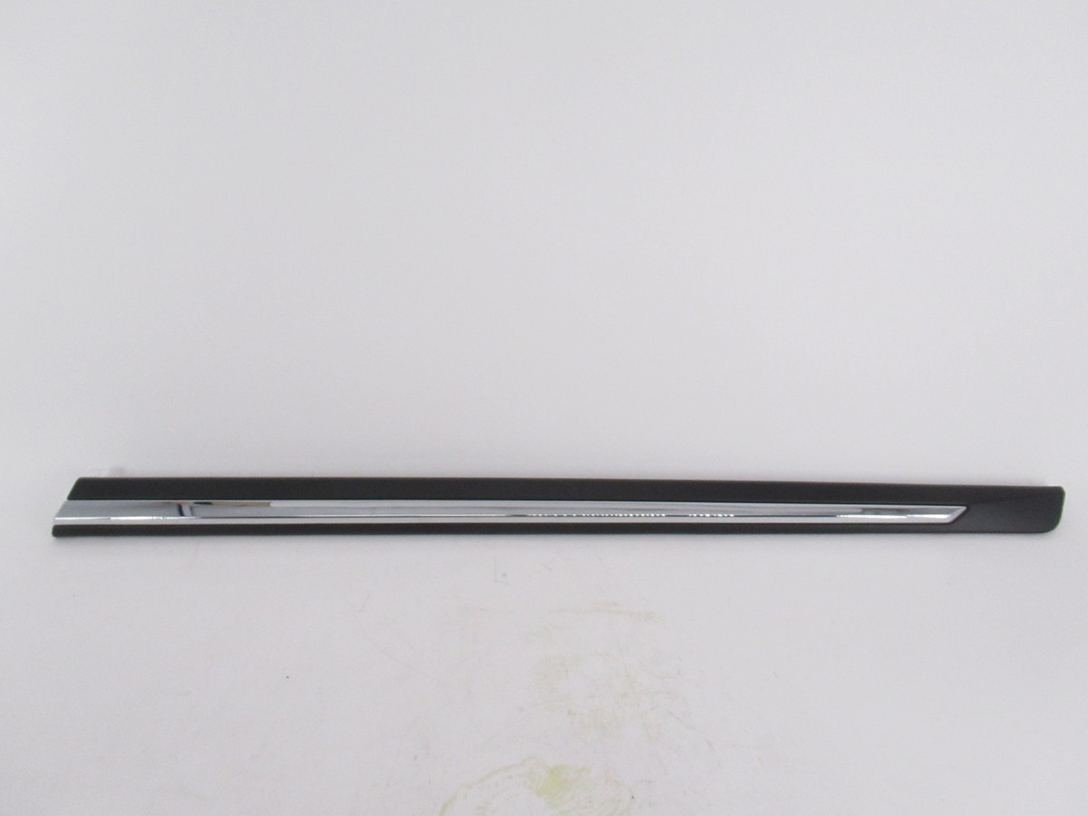 Genuine OEM Nissan 80876-6FL0A Right Front Lower Door Molding 2014