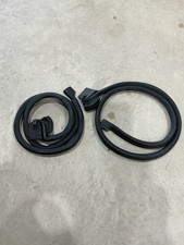 Nos 1969-72 Ford Galaxie 500 Xl 2dr Rhlh Door Weatherstrip D0az-6320512-a