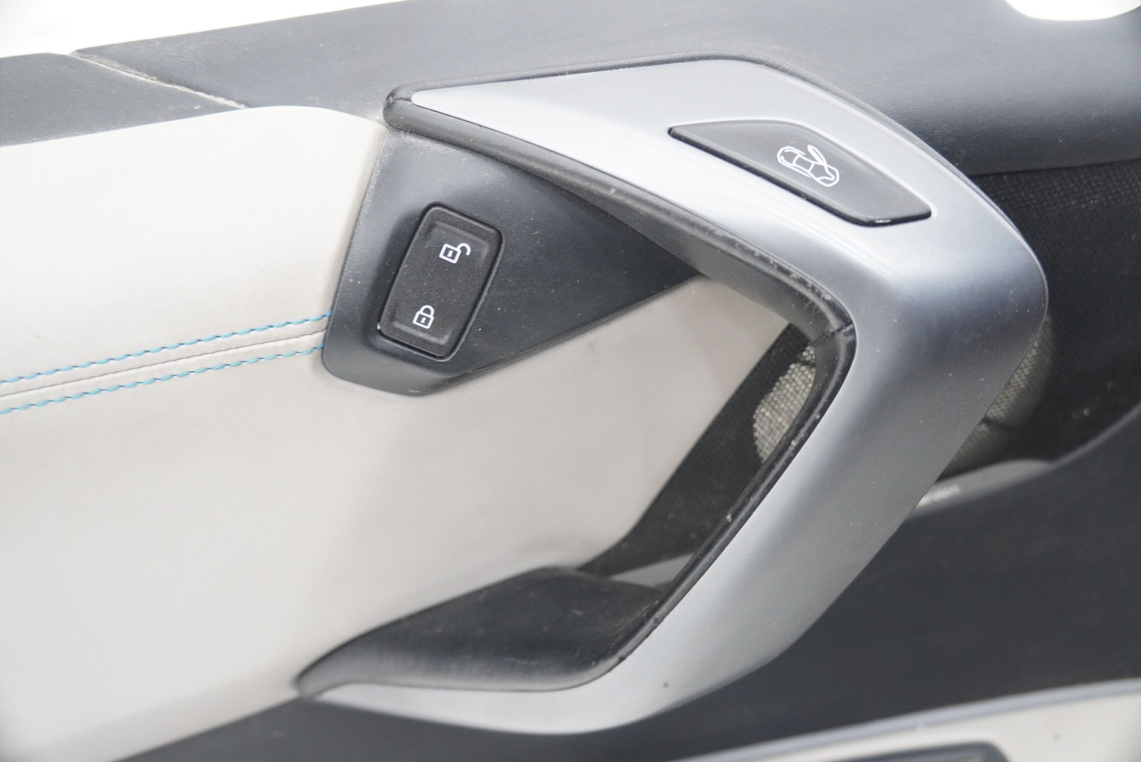 Front Left Driver Interior Door Trim Panel Gray Leather 51417414413 BMW i8 14-17
